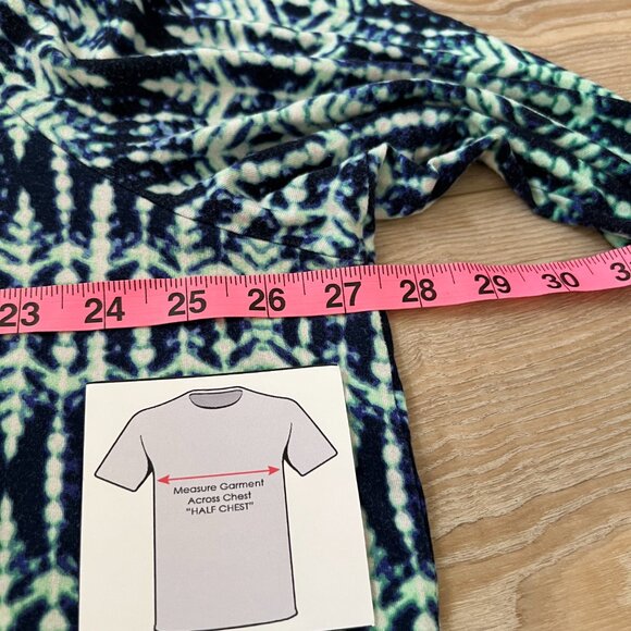 🌾CJ Banks Ombre Geometric Blouse, 3X - Stunning & Comfortable! - Picture 7 of 8